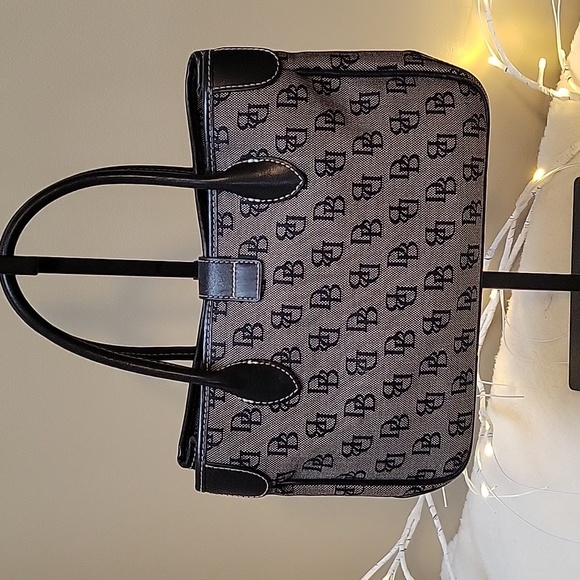 EUC DOONEY & BOURKE Gray and Black Silver Buckle Signature Satchel Purse - Picture 3 of 6